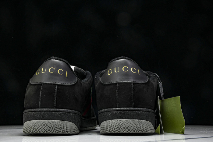 Gv*c sneaker